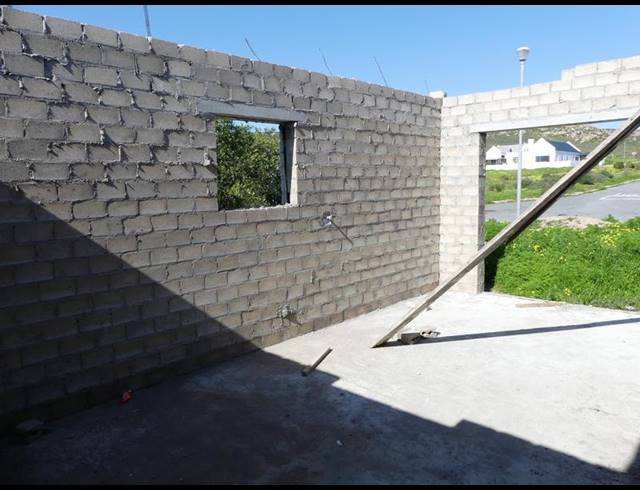 2 BEDROOM HOUSE FOR SALE IN SANDY POINT